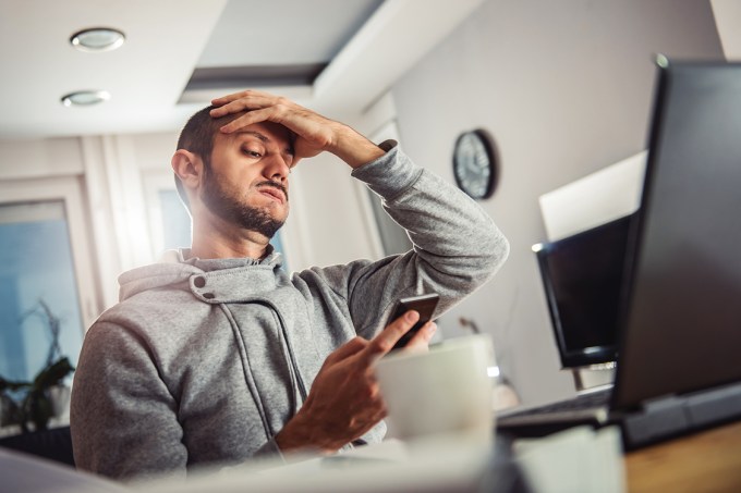 Uso do celular pode afetar fertilidade masculina, diz estudo