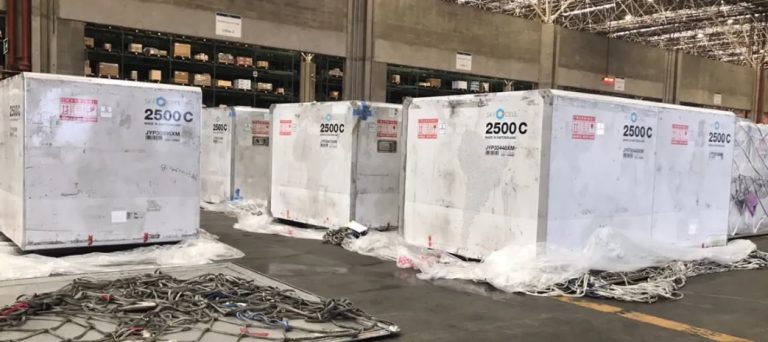 Brasil recebe primeiras doses de vacina contra a dengue