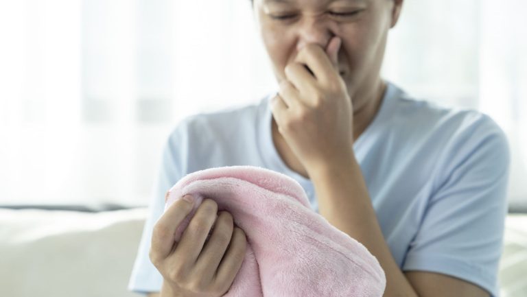 Parosmia: conheça condição que faz pessoas sentirem cheiro podre | Meio e Saúde Brasil CNN Brasil