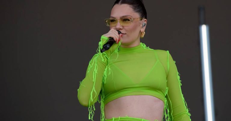 A despedida de Jessie J dos palcos para tratar de câncer de mama | VEJA Gente